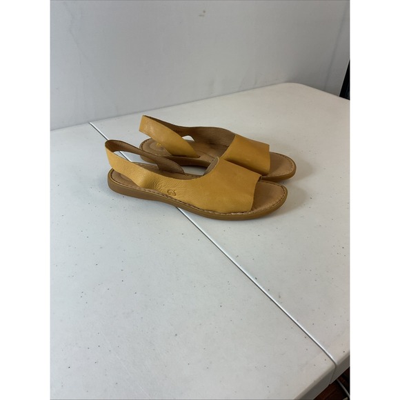 Born Inlet Women's Size 8M Brown Leather Cushioned Pull-on Peep Toe Flat Sandals - Picture 2 of 14